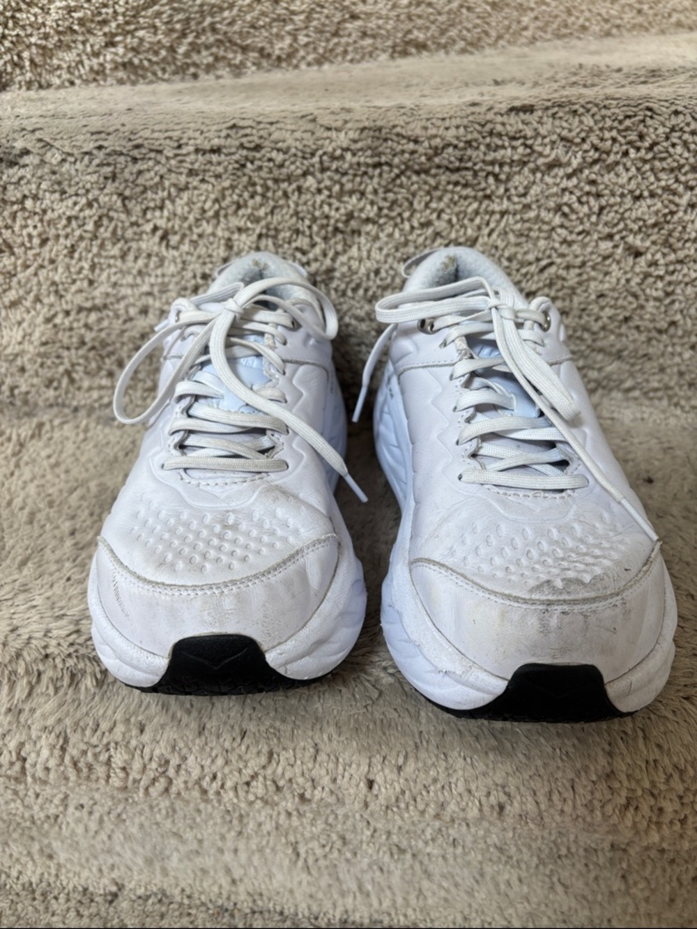 Hoka - Picture 2 of 4